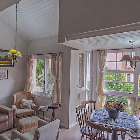 Duplex Floresta Negra - Sua Base Perfeita Em Gramado! Otima Localizacao Lagonegro 500M - 02 Quartos E 02 Banheiros Para Familia Em Condominio Fechad0, Cozinha Completa Com Garagem E Portaria 24H Exterior foto