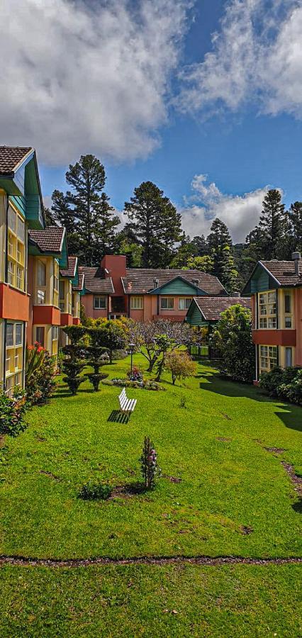 Duplex Floresta Negra - Sua Base Perfeita Em Gramado! Otima Localizacao Lagonegro 500M - 02 Quartos E 02 Banheiros Para Familia Em Condominio Fechad0, Cozinha Completa Com Garagem E Portaria 24H Exterior foto